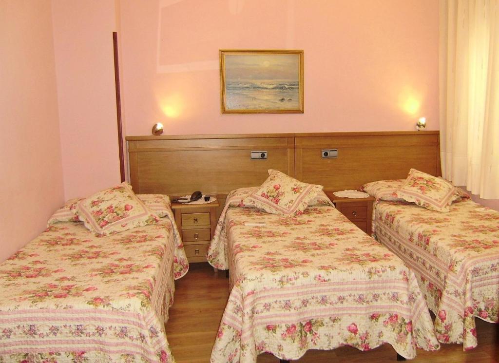 Hostal Miguel Angel Madrid Esterno foto