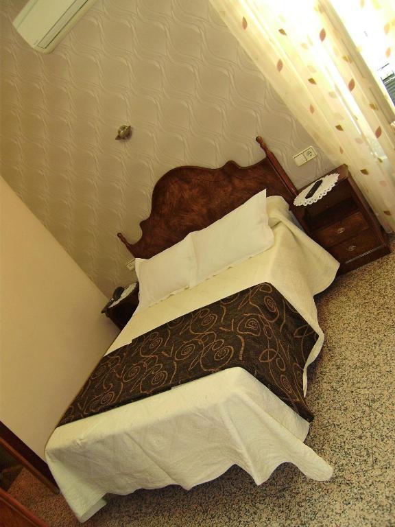 Hostal Miguel Angel Madrid Esterno foto
